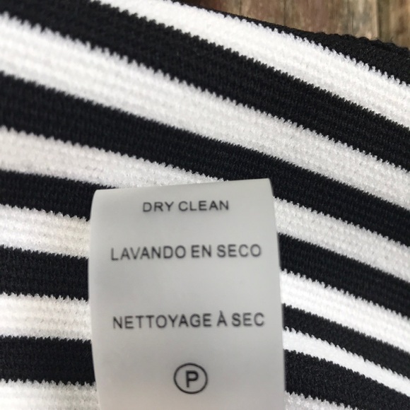 🎉HP🎉 NWT, Calvin Klein Tank/Blouse with Hi Low Hem - Picture 8 of 8